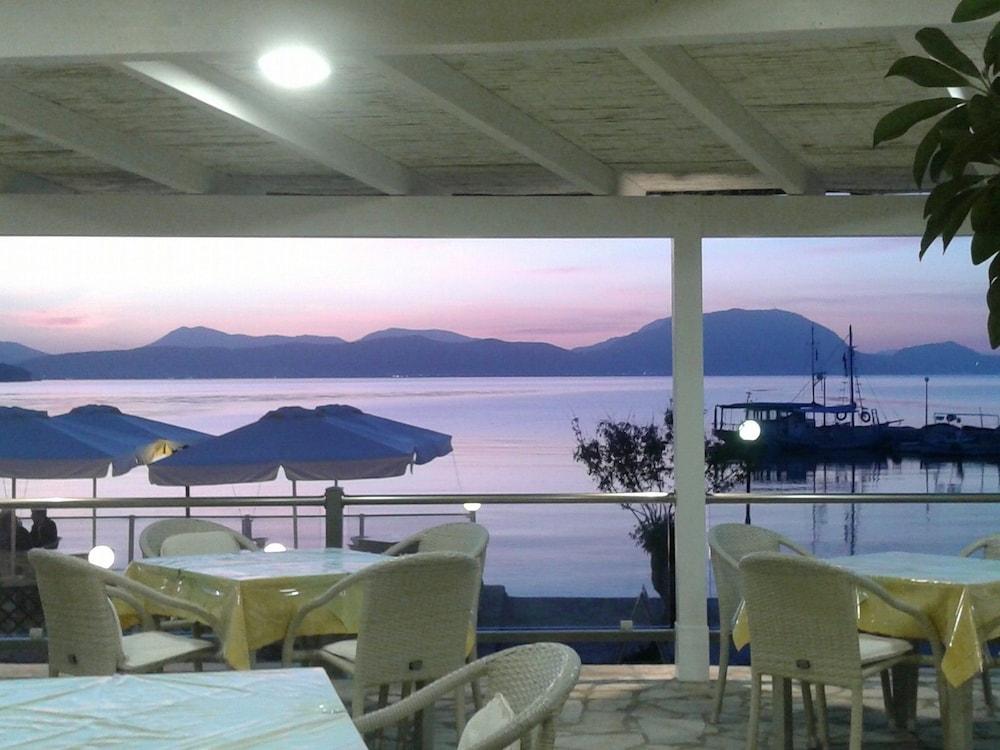 Golden Sunset Hotel บูเกริ ภายนอก รูปภาพ