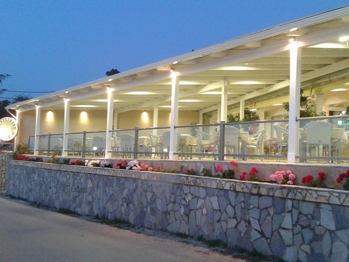 Golden Sunset Hotel บูเกริ ภายนอก รูปภาพ