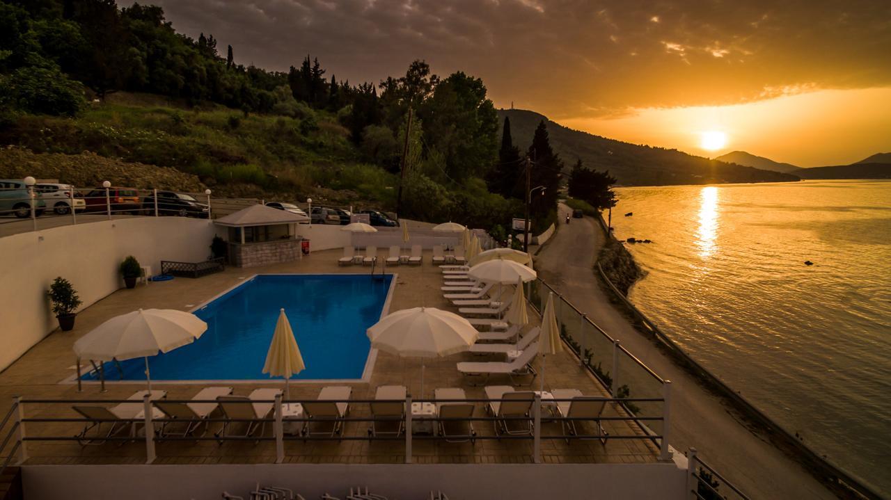 Golden Sunset Hotel บูเกริ ภายนอก รูปภาพ