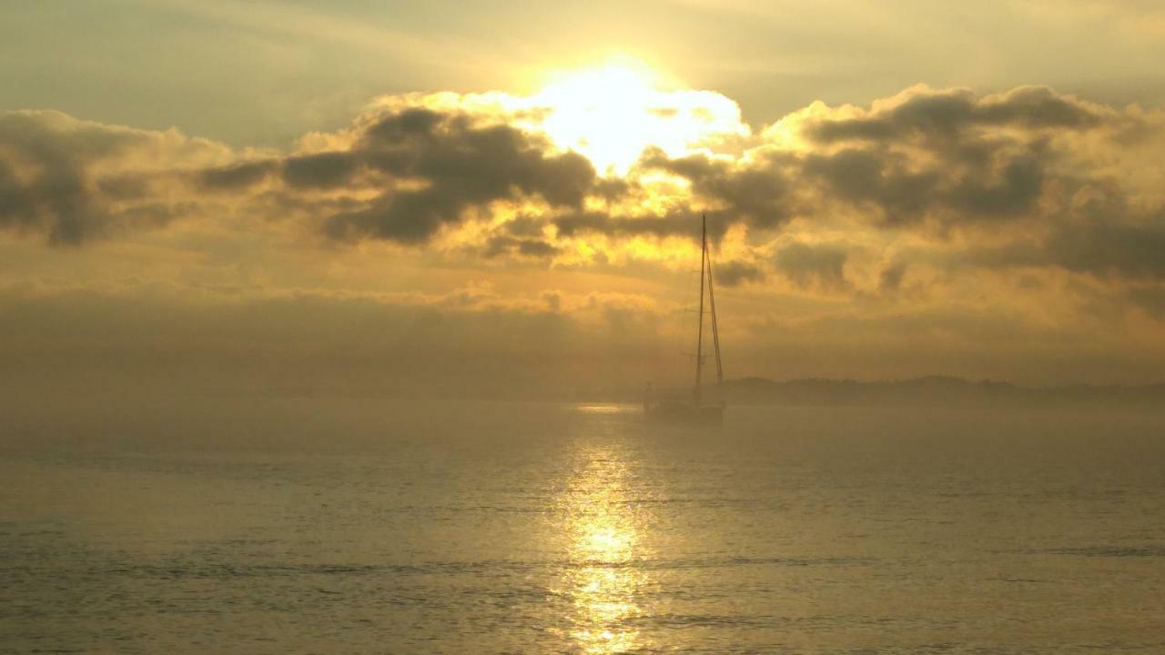 Golden Sunset Hotel บูเกริ ภายนอก รูปภาพ